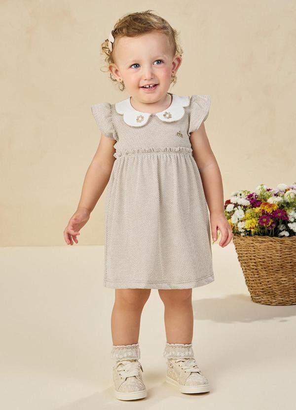 Imagem principal Vestido em Bee Honey Bege Milli E Nina Milli E Nina