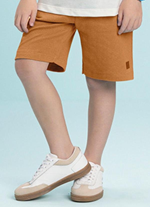 Imagem principal Bermuda em Malha Alfaiataria Dupla Amarelo Ioluig Ioluig