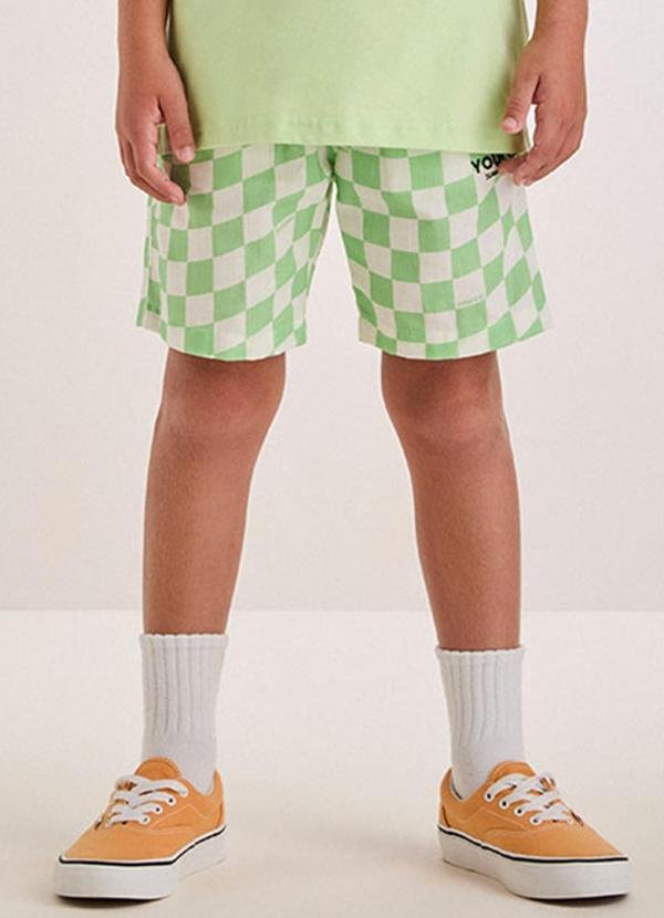 Imagem principal Bermuda Verde Quadriculada Verde Youccie Youccie