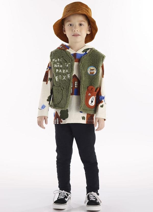 Imagem principal Conjunto com Camiseta e Calça Bege Três e Já Três e Já