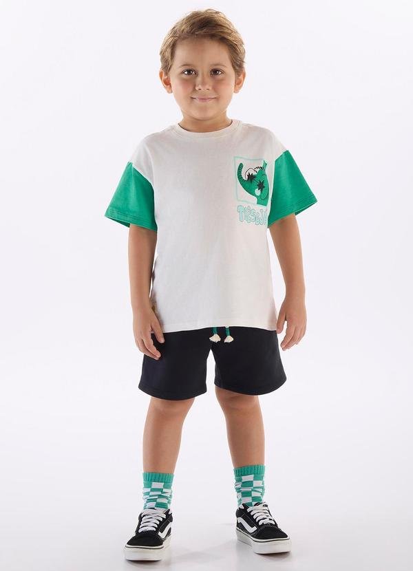 Conjunto Camiseta e Bermuda Branco