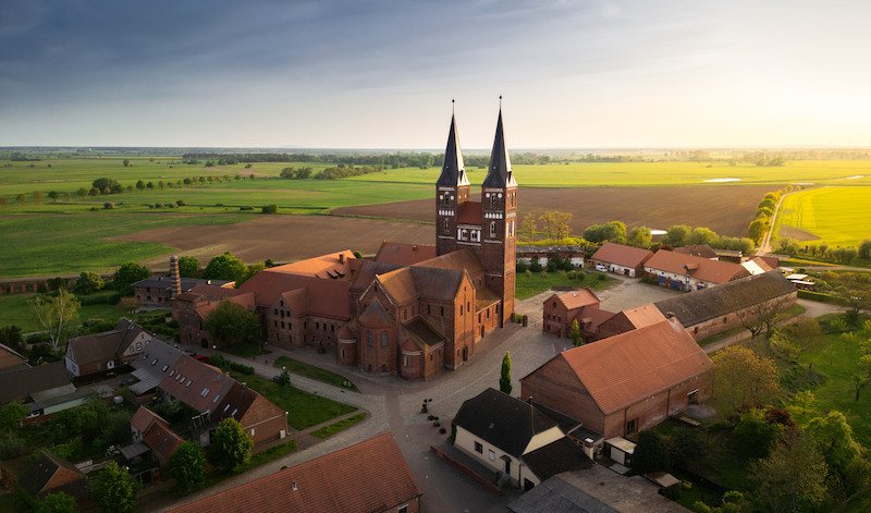 Ihr exklusives Erlebnis-Abo im Kloster Jerichow – Wo Klänge auf Geschichte treffen!