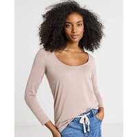 Scoop Neck Top