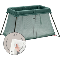 BabyBjörn Réduction de 11 % sur le lit parapluie Light Vert foncé avec draphousse