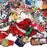 Random Mix Embroidered Iron on Patches Sew on Sequins Patch For DIY Clothing Jeans Badges Applique