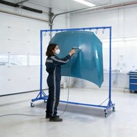 Höhenverstellbarer Malerständer, 5–7 Fuß, mit 8 blauen Haken und feststellbaren Rollen für professionelle Karosseriewerkstätten
