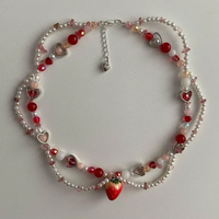 2023 Handmade Strawberry Necklace Pearls Beaded Y2K Necklace Choker Beautiful Glass Beaded Necklace Adjustable Cute Gifts