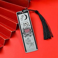 1pc Innovative Stainless Steel Bookmarks, Art of Reading Skeleton Man Metal Reading Markers for Bookworms Book Lovers Women Gift