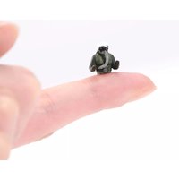 Miniature Figure 1/72 Fighter Pilot Sitting Posture Male Scene Props Mini Doll Model Fit Plane Toys