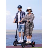 5TH WHEEL V30Pro Electric Scooter, 500W Peak Motor, 32–35KM Range, 25KM/H, 10" Tires, Turn Signals, Dual Brake & Rear Suspension, 36V 7.5Ah