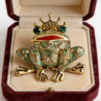 Vintage Black Frog Brooch Green Eyes Insect Toad Brooches for Men Women Kids Sweater Scarf Coat Accessories Jewelry Pins