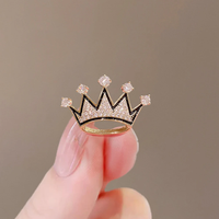 Exquisite Small Crown Brooch White Crystal Luxury Corsage Collar Pin for Men Women High-end Suit Sweater Accessories Badge
