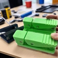 Adjustable Heavy-Duty Welding Wire Clip Non-Slip Plastic Clamp for Soldering Electronics DIY Multi-Size Grip Heat-Resistant Tool