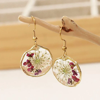 Elegant Floral Irregular Round Earring Unique Pressed Flower Earrings Custom Handmake Epoxy Resin Dried Flower Earring Wholesale