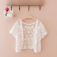Women Short Sleeve Crochet Shrugs Hollow Out Flower Lace Open Front Cropped Cardigan Sunscreen Scalloped Bolero for Jack