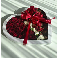 Empty 31x31cm Large Mothers Day Chocolate Sweets Charcuterie Packaging Heart Shaped Gift Box With Window