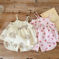 Baby Summer Outfit Full of Printed Teddy Bear Strawberry Sleeveless Camisole Top and Shorts Two-piece Set Cute Baby Summer Set