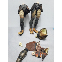 NECA The Predator Lab Escape Fugitive Predator Action Figure Mask Ultimate Action Figure Assembling Toys