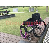 Leisure Wheelchair Magnesium Alloy Portable Wheelchair Active Sport Wheelchair