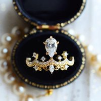 Huitan Luxury Crown Wedding Ring for Women Inlaid AAA Cubic Zirconia Gold Color Band Ring Ceremony Party 2021 Fashion Jewelry