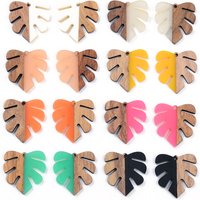 10Pcs Monstera Leaf Shape Charms Handcrafted Vintage Natural Wood with Resin Pendant Design for Bracelet Earrings Jewelry Making