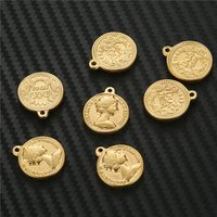 5PCS/lot Vintage Stainless Steel Queen Coin Charms Pendants With Double Hole Round Coin Jewelry Makings Accessories