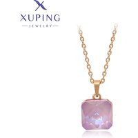 Xuping Jewelry Fashion New Trendy Square Crystal Pendant Necklace of Gold Color A00718617