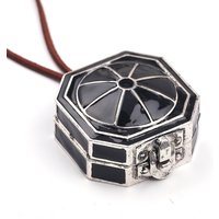 Pirates of the Caribbean Compass Necklace Travel Jewelry Vintage Locket Pendants Men Long Necklace Jack Sparrow Cosplay Costume