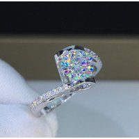New 925 Sterling Silver Ring 2 Carat Zircon Simulation CZ Ring, A Wedding Gift For Women'S Charm Jewelry