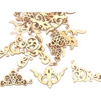 20Pcs 5cm Natural Wood Crafts Scrapbook DIY Book Corner Flower Lace Pattern Wooden Ornaments Handmade Album Corners m1835