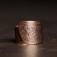 Bague en cuivre massif martelé fabriqué à la main, processus de conception spéciale, taille réglable rétro Punk Street, bijoux de doigt oxydés