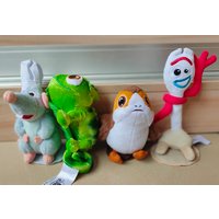 Disney Tangled Pascal Shoulder Pal Magnet Magnetic Ratatouille Chef Remy Porg Toy Story Magnetic PLUSH TOY