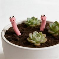 10-1Pcs Cute Earthworm Shaped Worm Water Sensor Ornaments for Garden Greenhouse Outdoor Plant Hygrometer Monitoring Horticulture