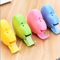 1Pc Random Color Love Shape Scotch Tape Cutter Small Tape Machine Creative Lovely Cartoon Stationery Office Supplies