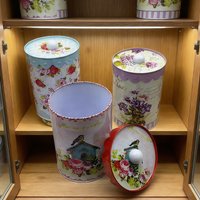 Flower Round Metal Storage Box with Lid Tin Can Dispenser Storage Box for Jewelry Small Items Rectangular Desktop Storage Box