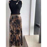 Vintage Floral Print Pleated Midi Skirt 2025 Elastic High Waist Artistic High Street Summer Women Long Skirt