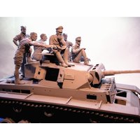 1/16 Resin figure unpainted model Kit, military theme, (6 people without tank) unassembled and unpainted GK,725R