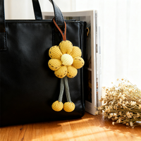 Handmade Braided Two-Tone Flower Bag Accessories, Clothing & Curtain Decorations, Plush Shell Charms, Luggage Decorative Ornamen