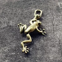 Mini Cute Brass Climbing Frog Statue DIY Keychain Necklace Bag Pendant Vintage Decoration Ornament Funny Toy Gift