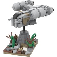 Bounty Hunter Ship MOC Building Blocks, Space War Transport with Carbonite Chamber, Mandalorian Style DIY for Fans