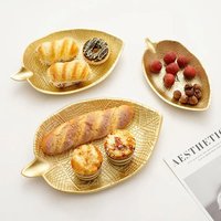 Nordic Decorative Tray Gold Pineapple Leaf Shape Serving Tray Jewelry Pallet Fruit Snack Dish Table Decoration Storage Organizer