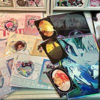 Official Anime Alien Stage Till Ivan Luka Sua Mizi Hyuna Cosplay Heart-Shaped Laser Badge Cartoon Card Emblem Cards