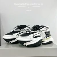 2026 Luxury Brand Running Shoes Unisex Thick Bottom Sports And Leisure Shoe Couples Designer Walking Sneakers Men Women Athleti