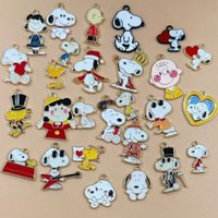60PCS /LOT Snoopy Charlie Brown Woodstock Handmade DIY Keychain Accessories for Jewelry Alloy Key Chain Cute Snoopy Keyring toys