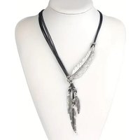 Vintage Metal Feather Design Pendant Necklace Bohemian Vocation Style Alloy Jewelry Creative Holiday Necklace