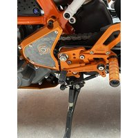 NICECNC Front Sprocket Guard Chain Cover For KTM 390 Duke Adventure 250 Duke 390 Duke 2013-2023 390 Adventure 2020-2024 2023 22