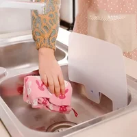 1 Pc Kitchen Sink Water Splash Guards with Sucker Waterproof Screen for Dish Fruit Vegetable Washing Anti-water Board PVC Flaps