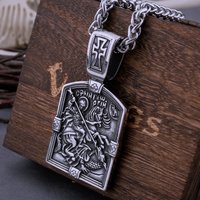 Stainless Steel Retro Religious Holy Warrior Necklace Men and Women Back Bible Cross Amulet Biker Pendant Necklace Jewelry Gift