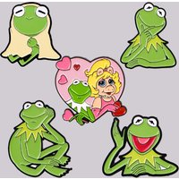 Cartoon Pig Girl Enamel Pins Cute Women's Brooches Men Lapel Pins Badge on Backpack Costume Accessories Animal Jewelry Gifts
