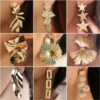 Retro Statement Metal Long Drop Earrings for Women European Irregular Geometry Dangle Earrings Party Punk Twist Jewelry Gift